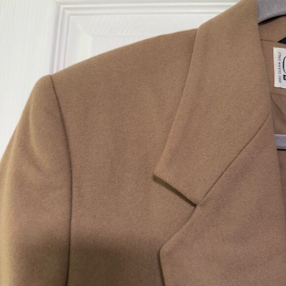 Character SuburbanWear Made in Poland Women's Tan Single Button Blazer Size 10 - Picture 7 of 16